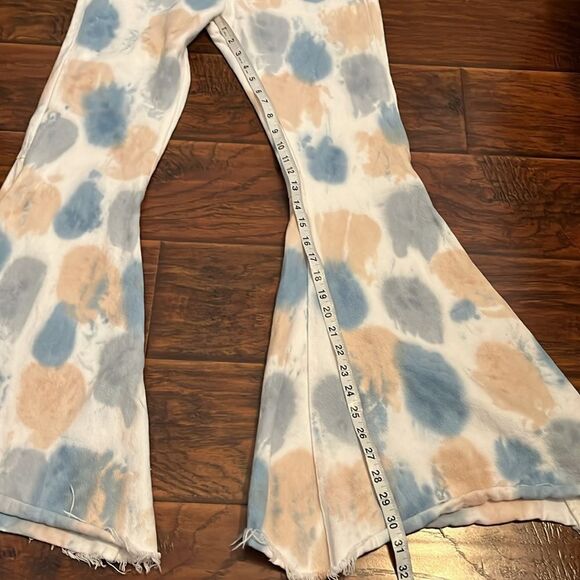 Peach Love Tie Dye Blue Tan Boho Bell Bottom 70’s Inspired Style Jeans Feminine - Picture 11 of 14